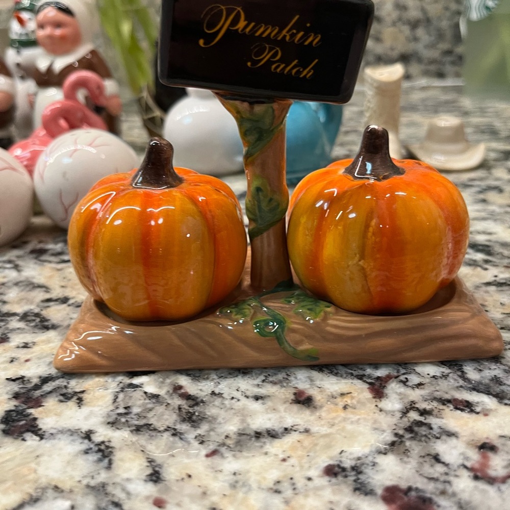 Pumpkin Patch Salt & Pepper Shaker